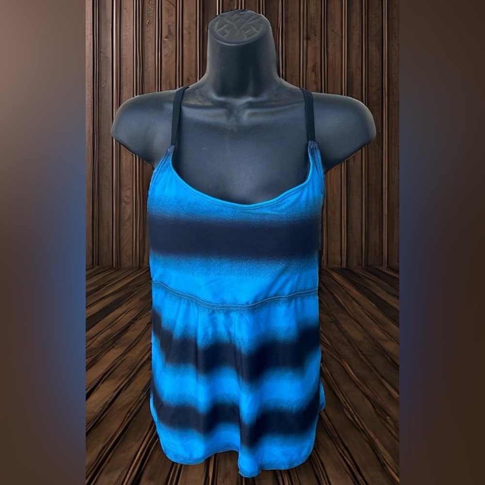 𝐍𝐖𝐎𝐓• Tie dye cross back 2pc set